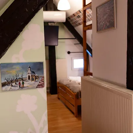 Emili's Rustic Retreat Apartament Beci
